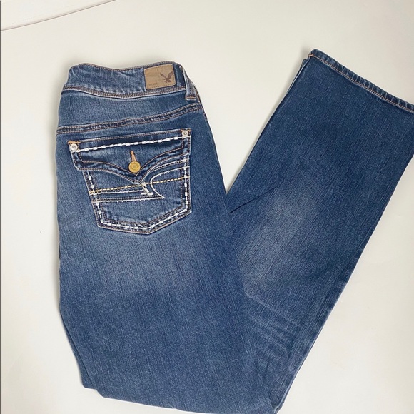 American Eagle Outfitters Denim - American Eagle kick boot jeans SZ 6 mid rise